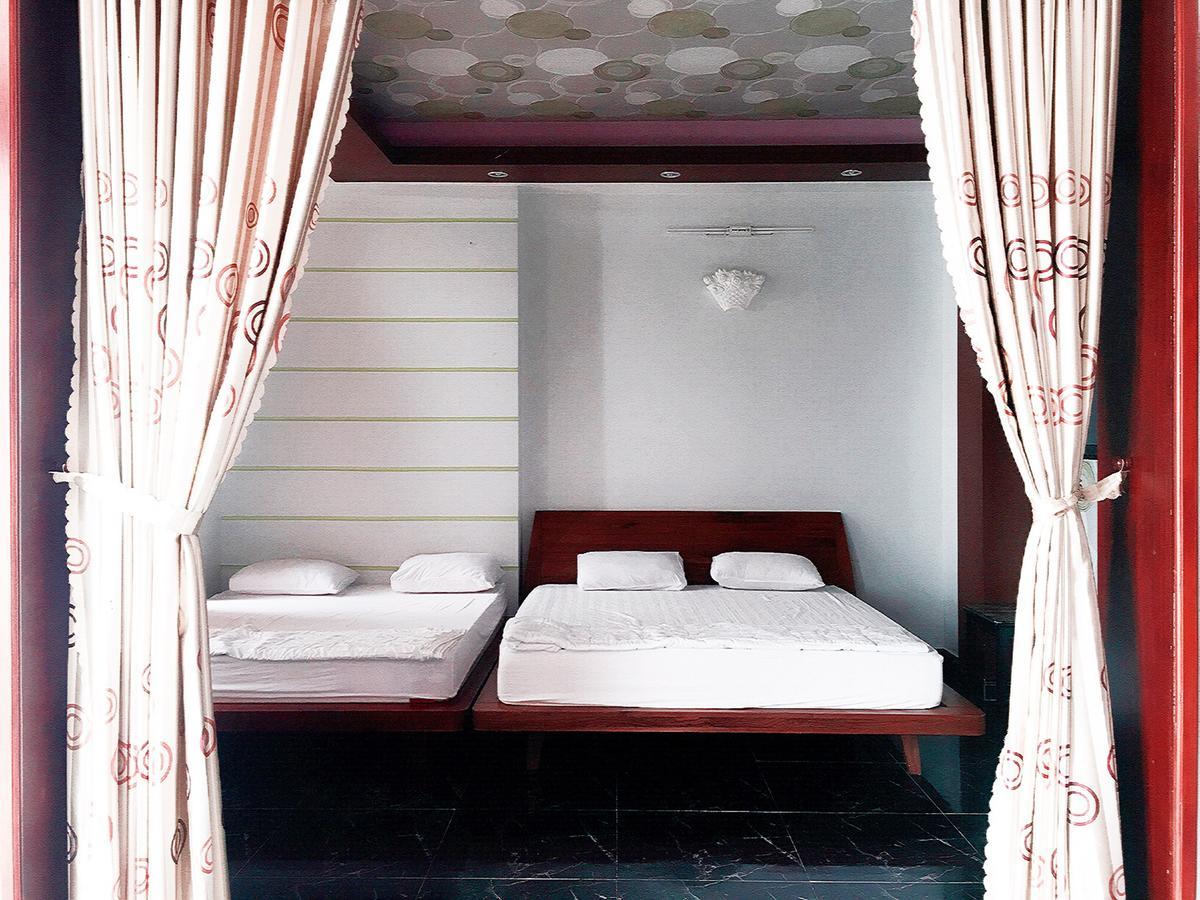 Ngoc Kha Tu 1 Hotel ลองซเวียน ภายนอก รูปภาพ